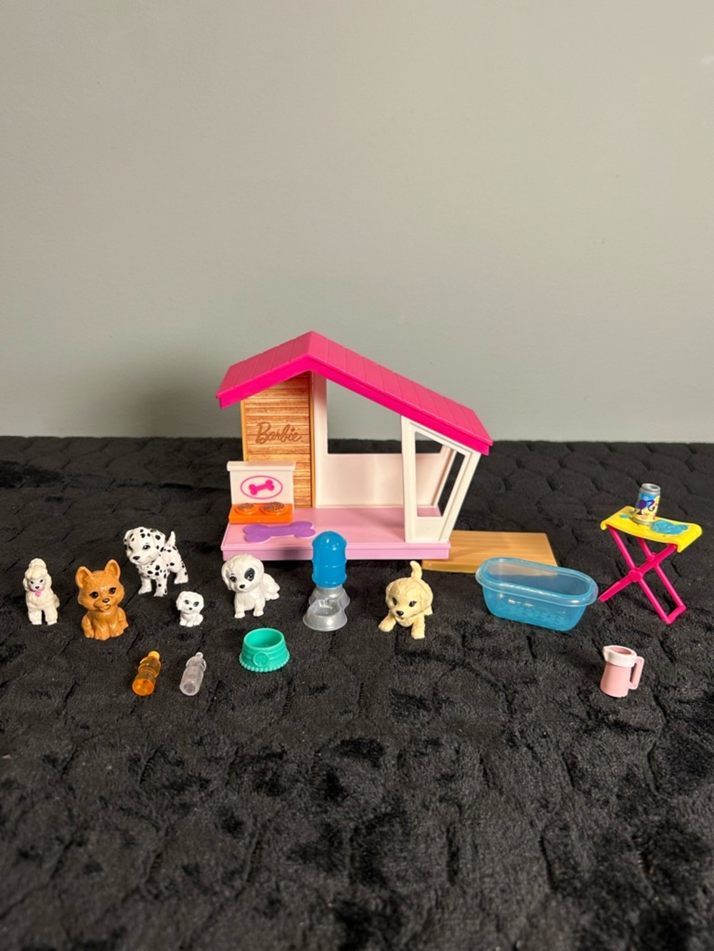 Barbie Doghouse Dogs and Accessories Bundle